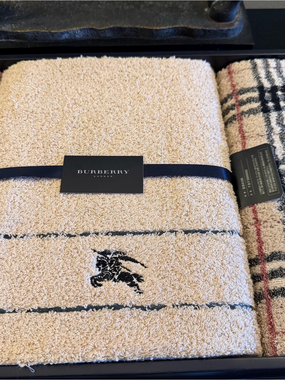 Burberry NIB iconic PLAID Cotton Bath Towel Set 3 towels 1 bath +2 hand towels - Picture 5 of 5
